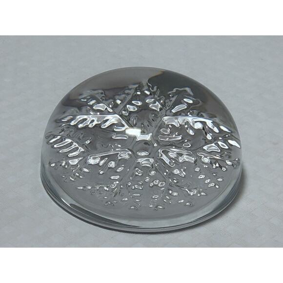 LEAD CRYSTAL Echt Bleikristall 24% PBO Snowflake Bubble Dome Paperweight - Picture 2 of 12
